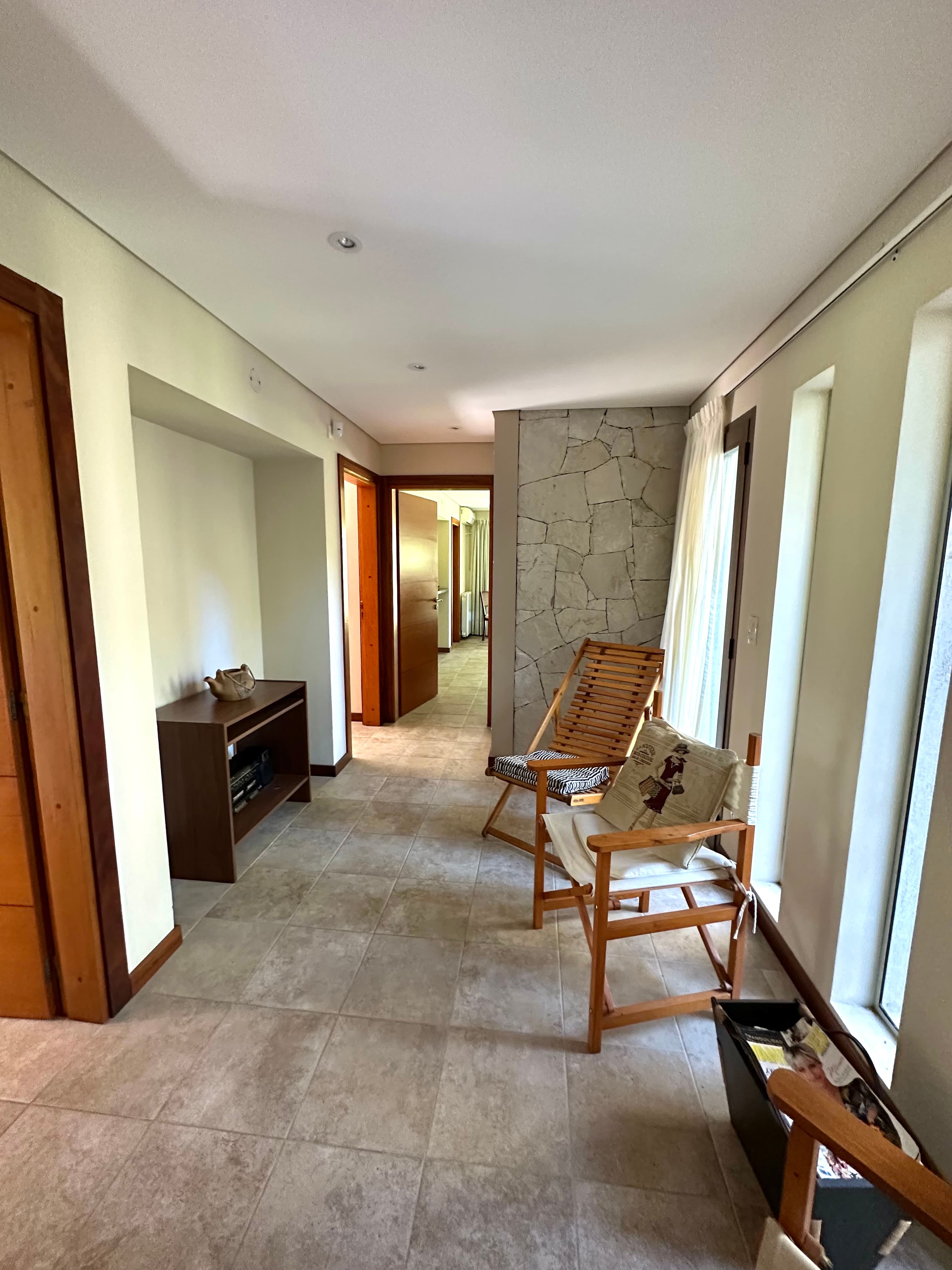 Pasillo a las habitaciones