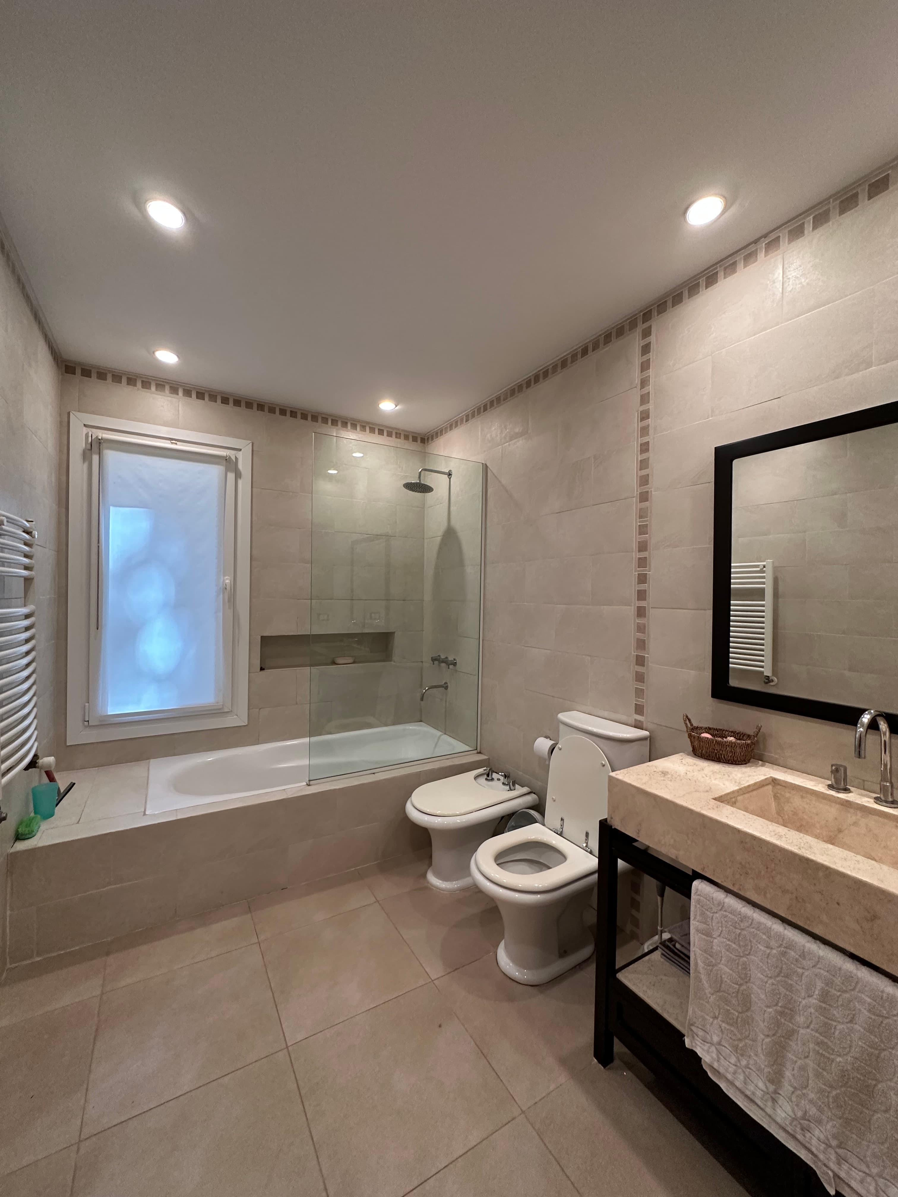 Baño en suite de la habitación principal